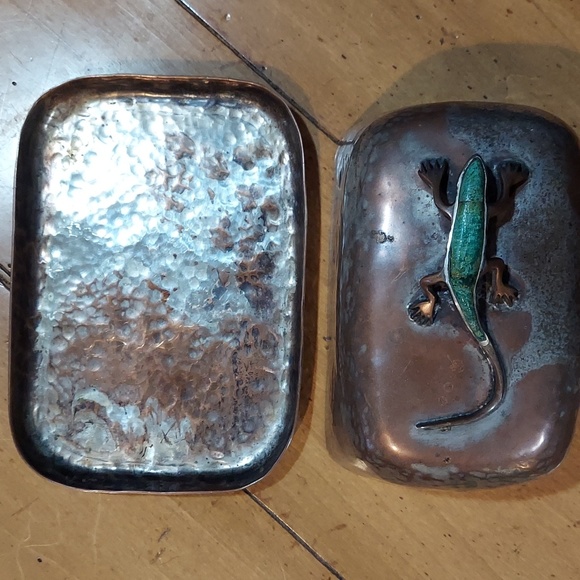 Emilia Castillo Sterling covered Dish with a turquoise lizard. Stamped. Mexican. - Picture 4 of 6